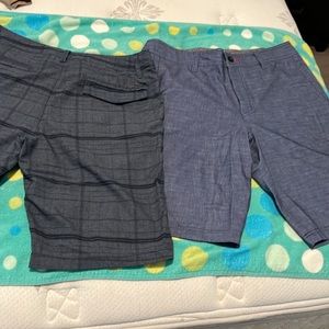 Lot of 2 O’Neill hybrid men’s shorts. Size 33